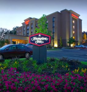 hampton-inn-outside