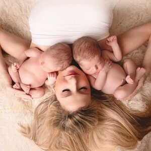mom jourdan with preemie twins
