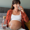 pregnant-woman-drinking-water